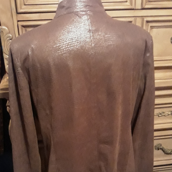 Jacket - Picture 2 of 6